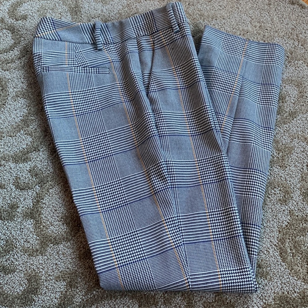Reiss pant. Brand new. Never worn. Size 2